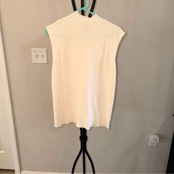 Worthington Tops - Cream Ribbed Mock Neck Top Size M Minimalist Capsule Wardrobe Sleeveless Knit